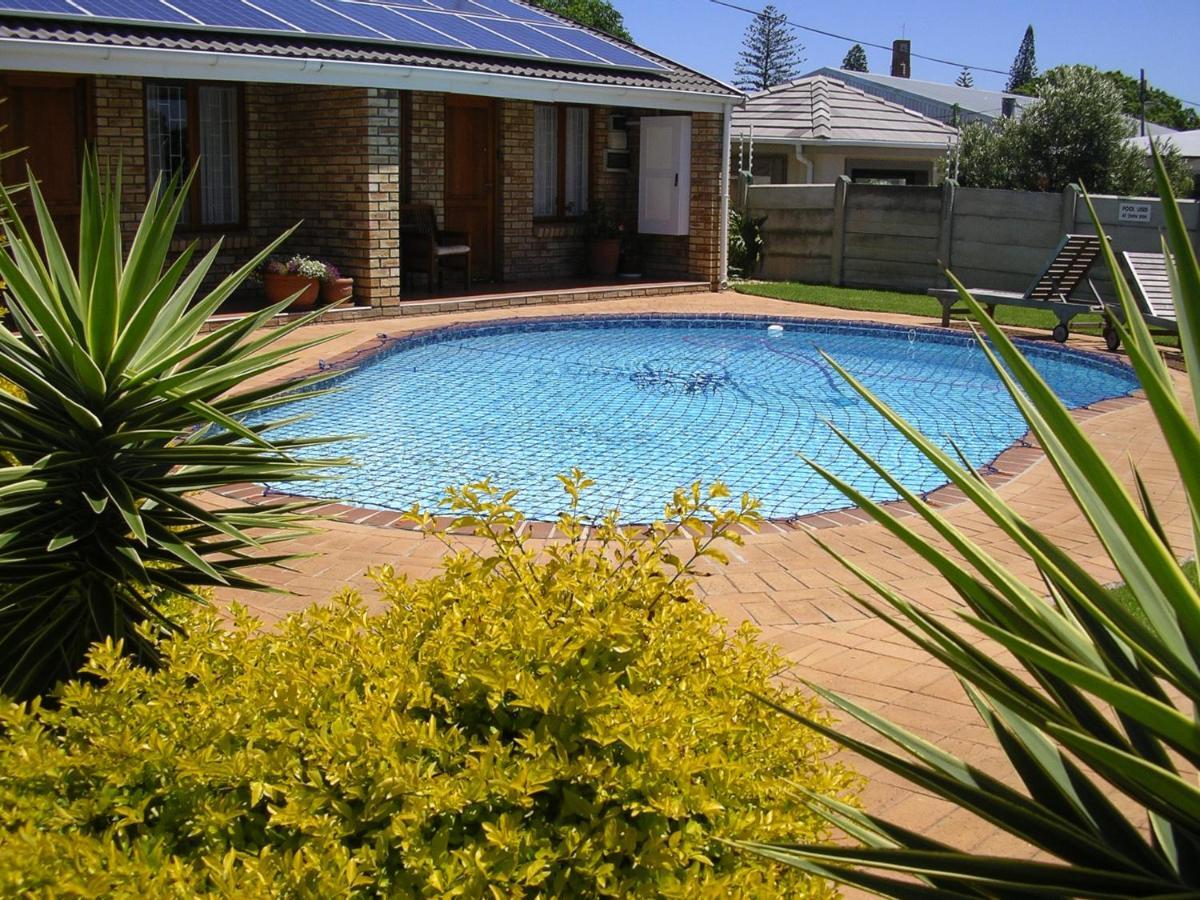 Newton Sands Guesthouse Port Elizabeth Exterior foto